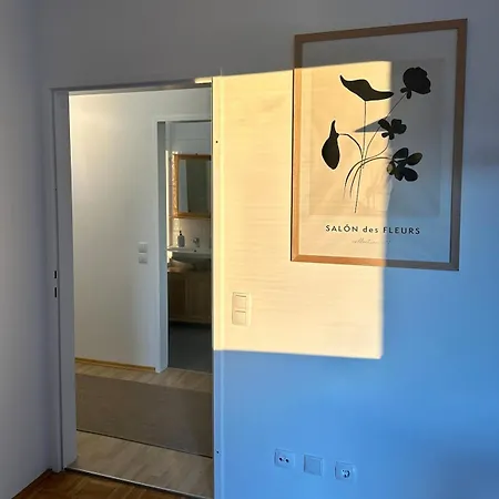 Apartment Zentrale Mit Parkplatz Graz
