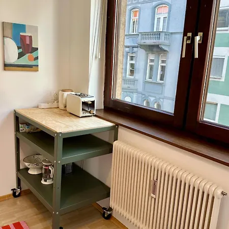 Zentrale Mit Parkplatz דירה