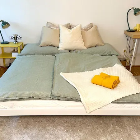 Zentrale Mit Parkplatz Apartment *