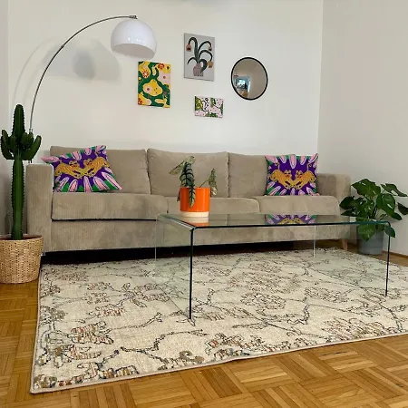 Zentrale Mit Parkplatz Apartamento Graz