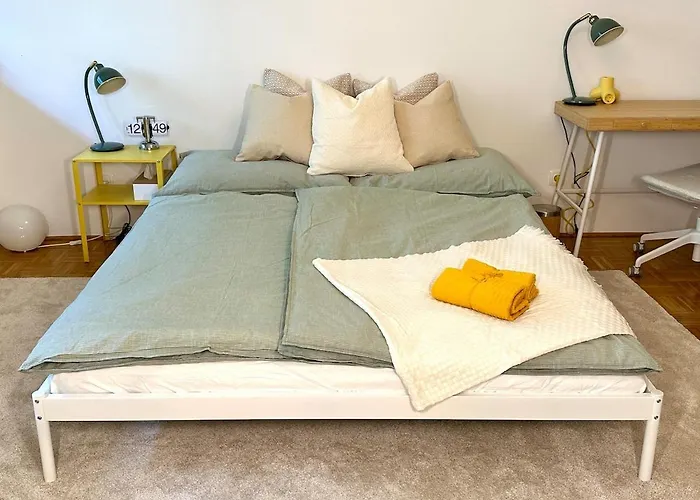 Zentrale Mit Parkplatz Apartment *