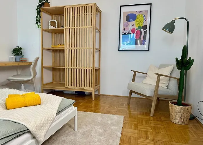 Zentrale Mit Parkplatz Apartamento *