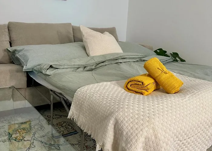 Zentrale Mit Parkplatz